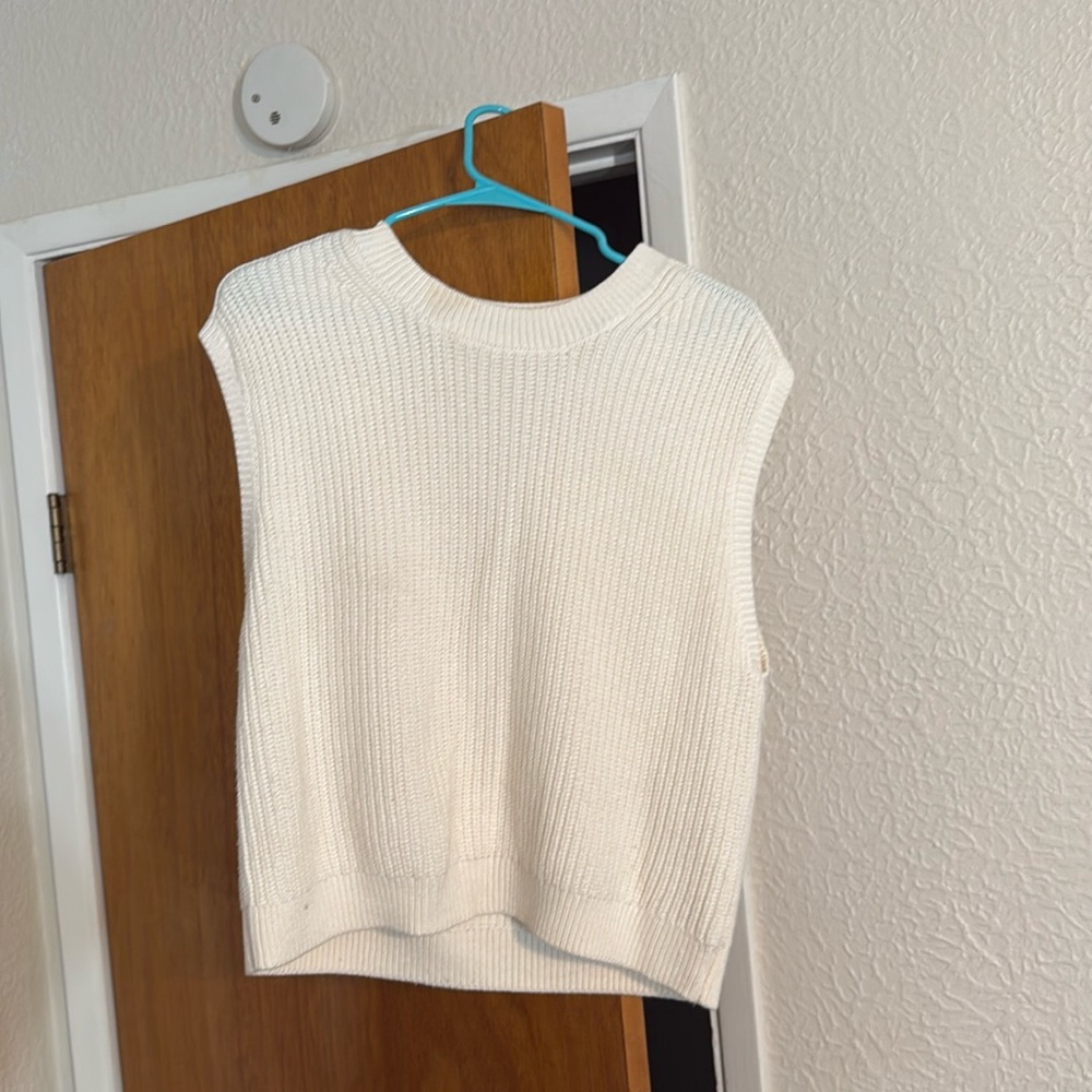 NEW Cream vest from Abercrombie & Fitch